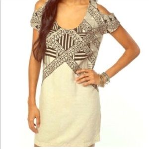 NWOT ecote Cold Shoulder beaded tribal size Small